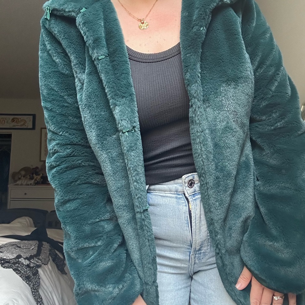 Faux Fur Coat - Green Women's Jacket